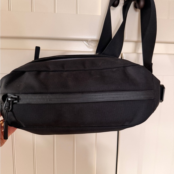 Aer City Sling 2 Bag - Picture 3 of 5